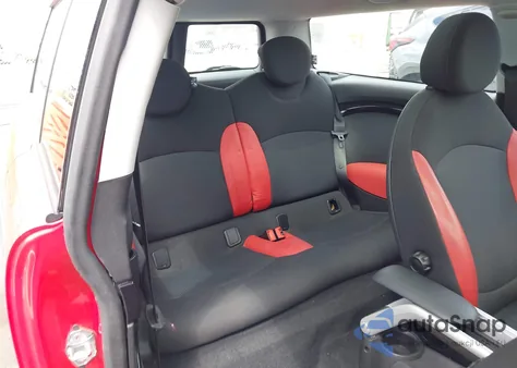 2009 Mini Cooper S Clubman z USA, uszkodzony, nr VIN WMWMM33519TP92540